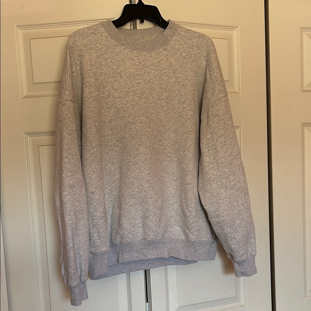 Men’s Abercrombie & Fitch Heather Gray Crewneck Sweater